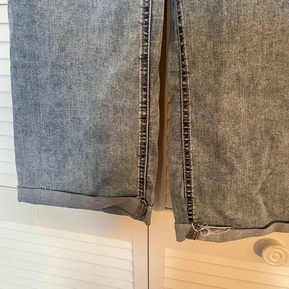 Rewash Denim Cropped Wide Leg Pants - Picture 5 of 7